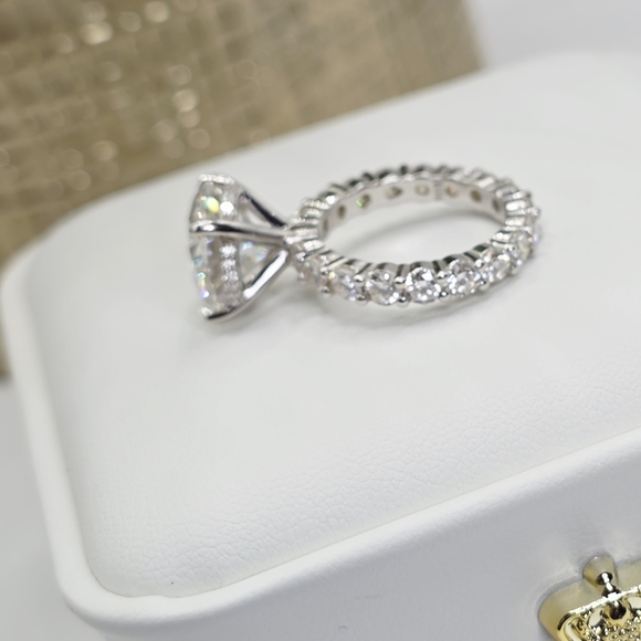 4CTW Moissanite Halo Cut .4 Prong S925 Silver Ring - Picture 3 of 9